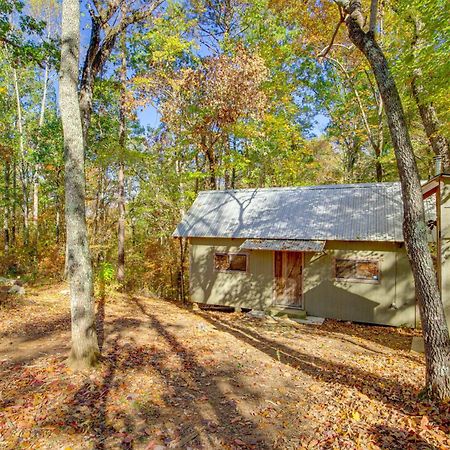 Secluded Tallassee Cabin With Fire Pit And Porch! מראה חיצוני תמונה