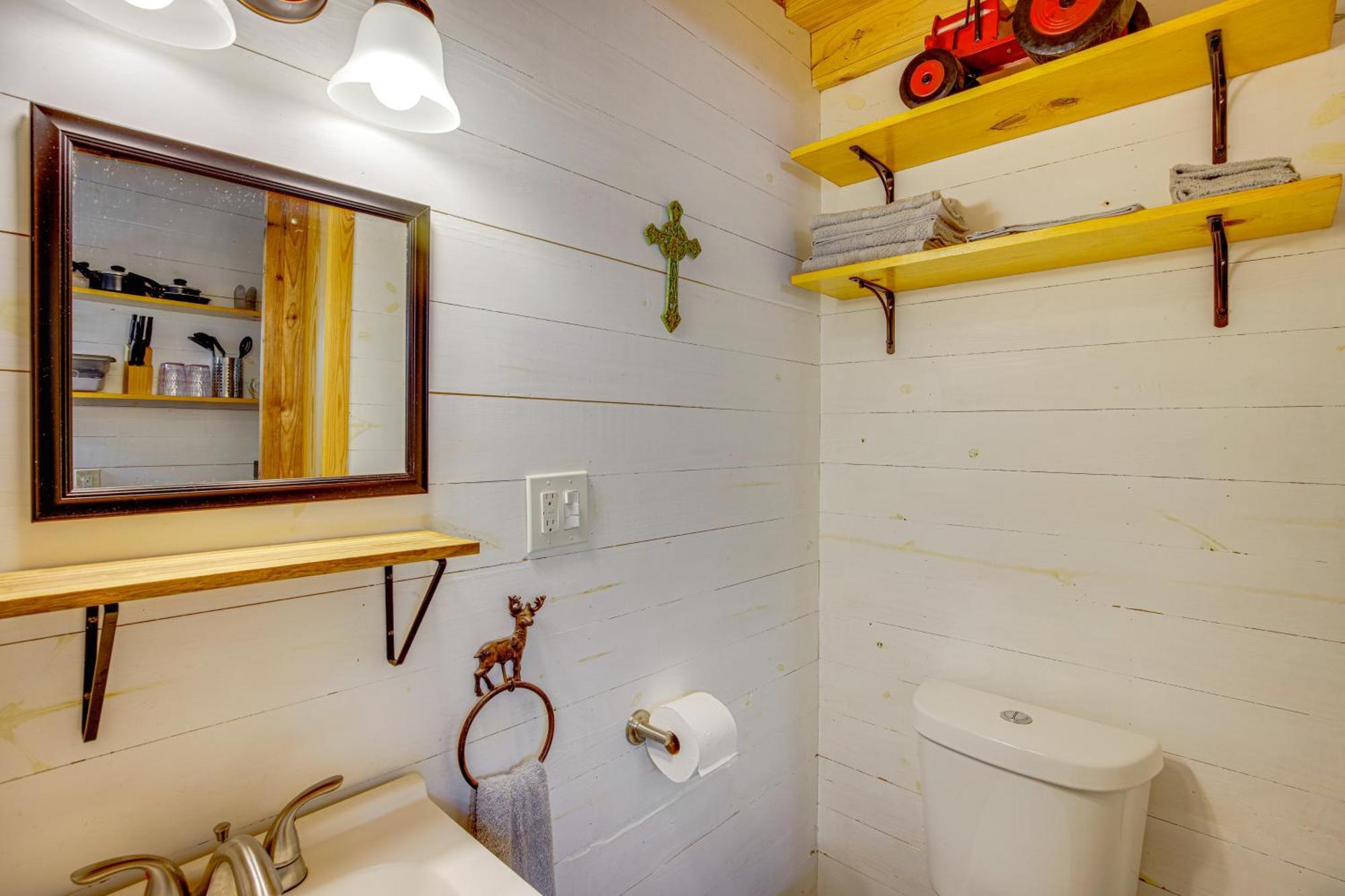 Secluded Tallassee Cabin With Fire Pit And Porch! מראה חיצוני תמונה