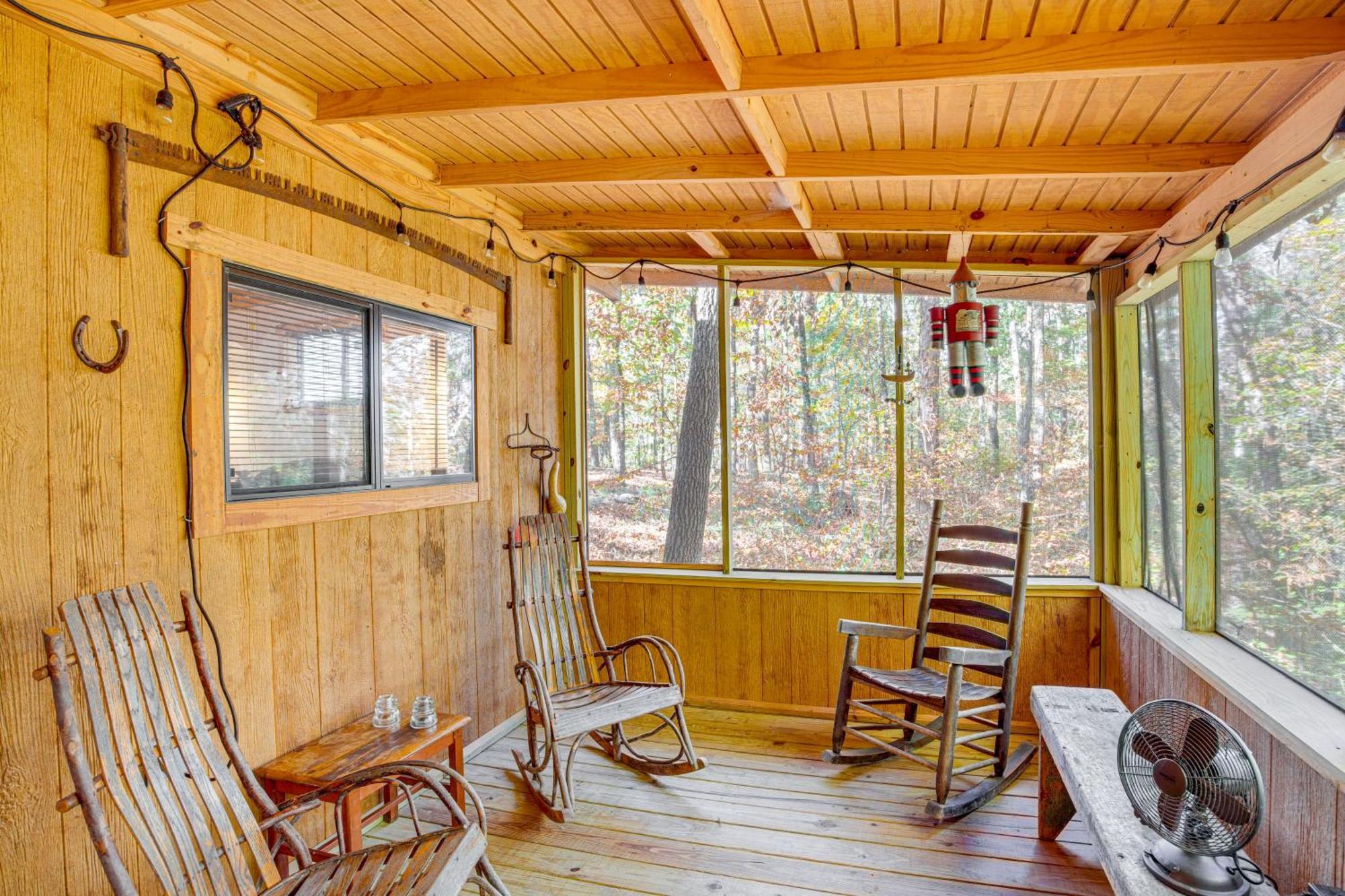 Secluded Tallassee Cabin With Fire Pit And Porch! מראה חיצוני תמונה